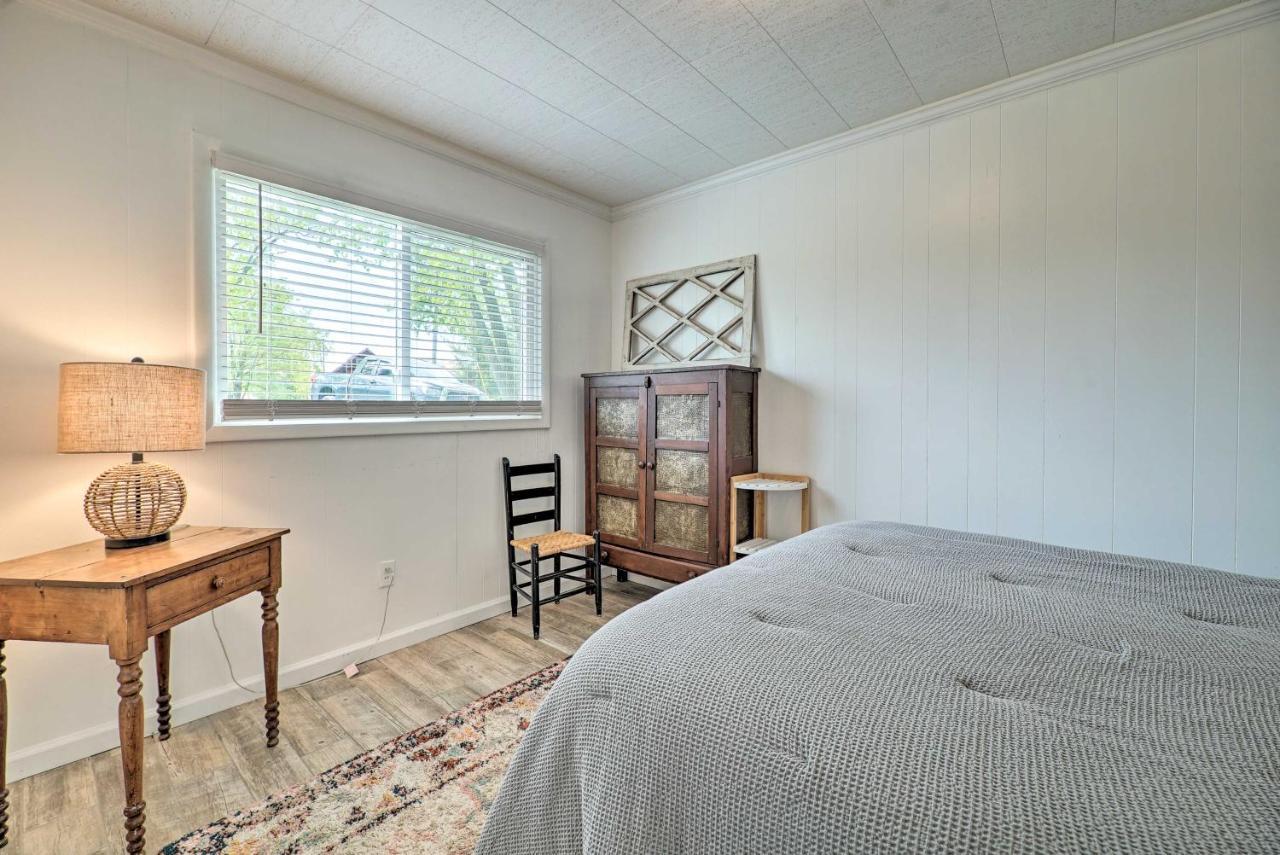 Lakefront Cottage Near Wineries And State Parks! Mears Eksteriør bilde
