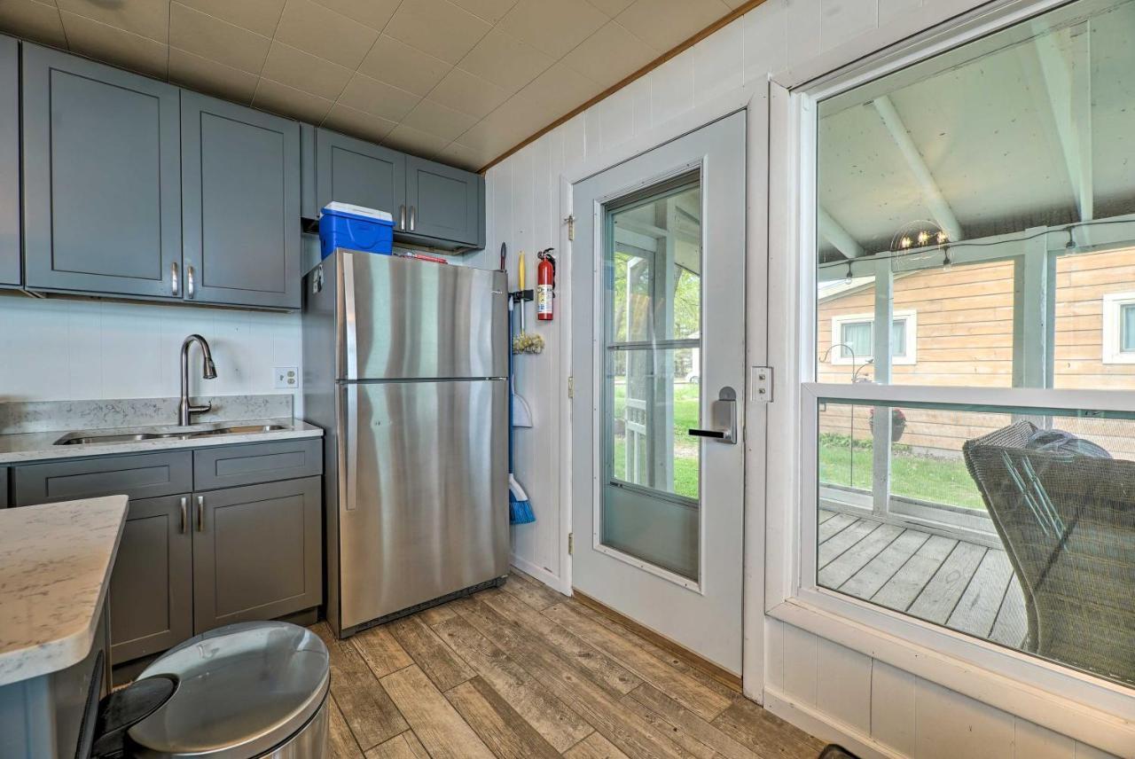Lakefront Cottage Near Wineries And State Parks! Mears Eksteriør bilde